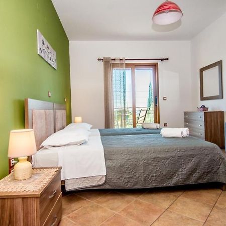 Villa Irida Afrato ภายนอก รูปภาพ
