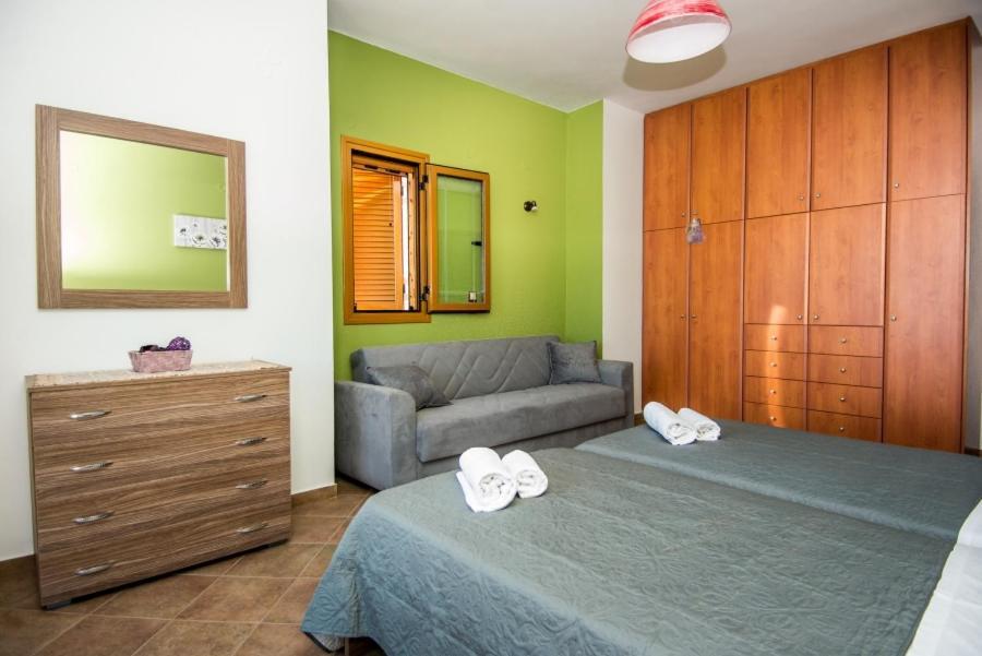 Villa Irida Afrato ภายนอก รูปภาพ