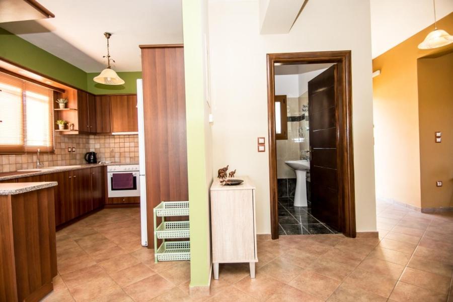 Villa Irida Afrato ภายนอก รูปภาพ