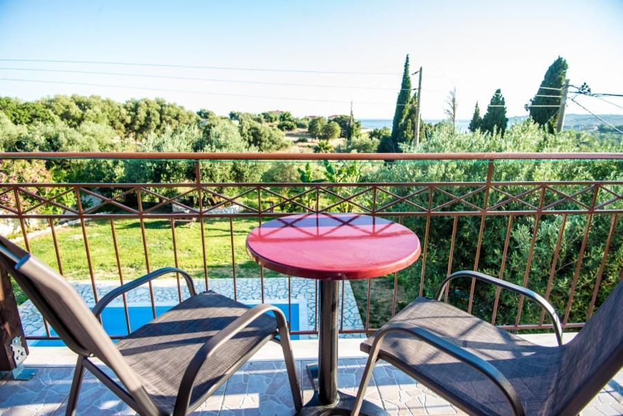 Villa Irida Afrato ภายนอก รูปภาพ